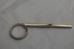 Fingerring mit Stange für 3. Ventilzug